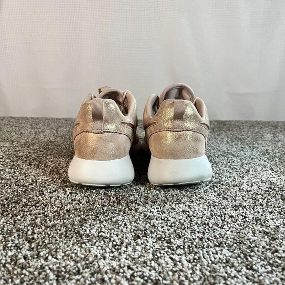 Womens Nike Running Shoes Roshe One Metallic Peach Size 8.5 - Picture 5 of 6
